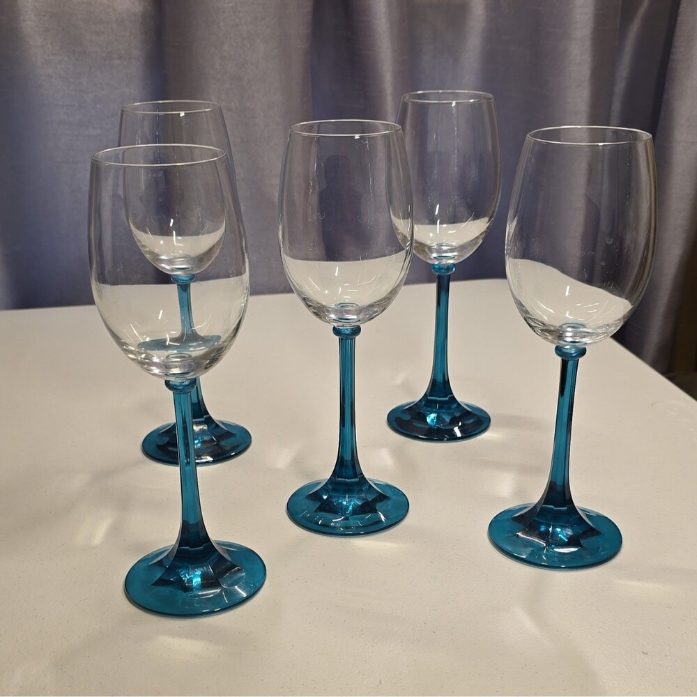 Set of 5 Clear Wine Glasses with Blue Stems Solid Color Round Design